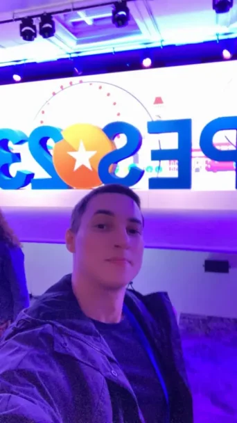 Dereck Bolsanelo em Londres, 2023